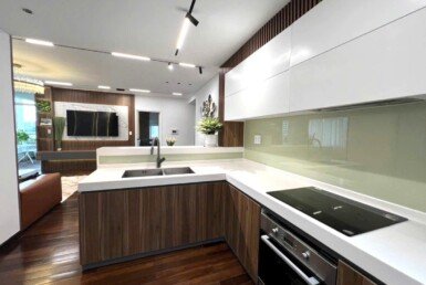 khong-gian-bep-rong-rai