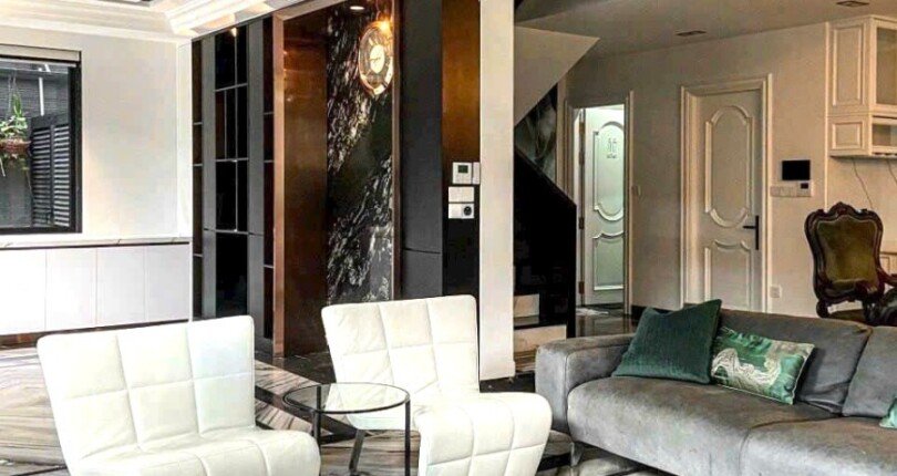 khong gian phong khach 810x430 - Giá cho thuê nhà Biệt thự đơn lập có hồ bơi Khu Nam Thiên 2 Phú Mỹ Hưng Quận 7 T9/2024