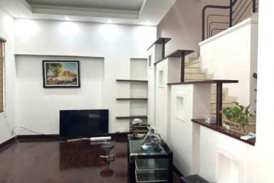 khong-gian-phong-khach-tang-tret