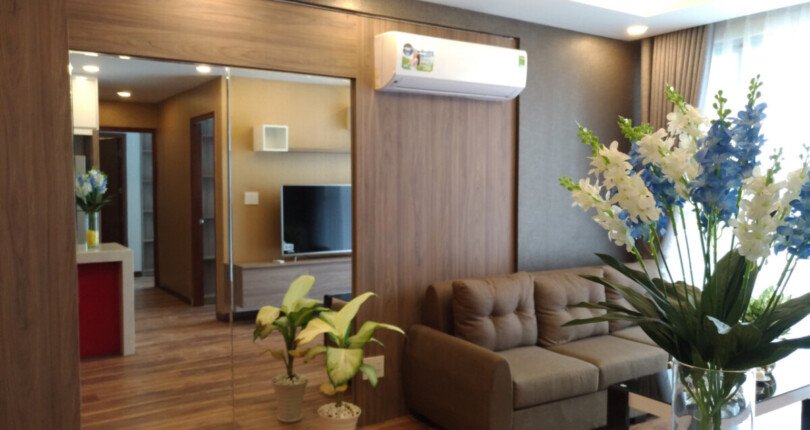 phong khach can ho can ban 2 810x430 - Bán căn hộ chung cư Scenic Valley 1, 70m2, giá 4.9 tỷ, đầy đủ nội thất , xem nhà dễ.