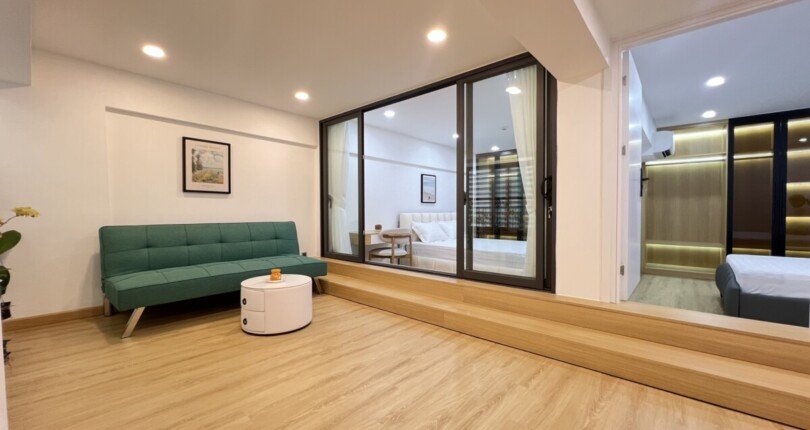 phong khach can ho can ban gap 1 810x430 - Bán căn duplex chung cư Scenic Valley 2, 155m2, giá 8 tỷ, nội thất đầy đủ, nhà đẹp.