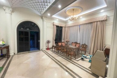 phong-khach-nha-biet-thu-ban