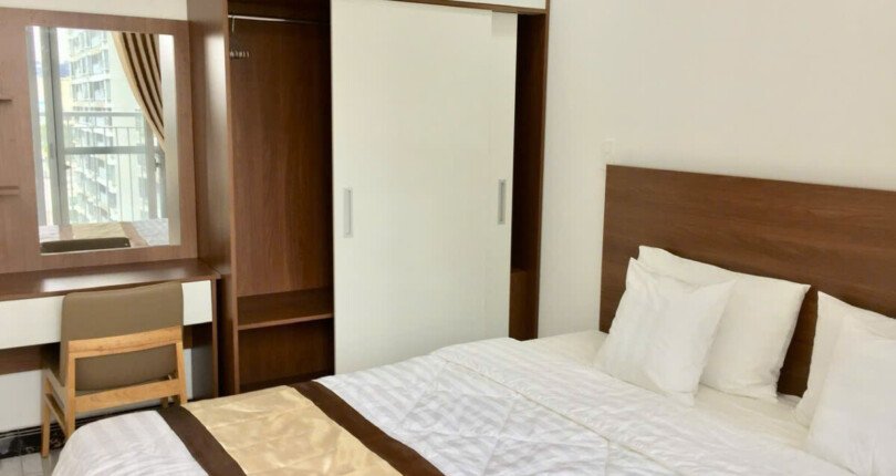 phong ngu can ho can ban 9 810x430 - Bán căn hộ chung cư ScenicValley 1, 80m2, 02pn, giá 5.650 tỷ, đầy đủ nội thất, view hồ bơi.