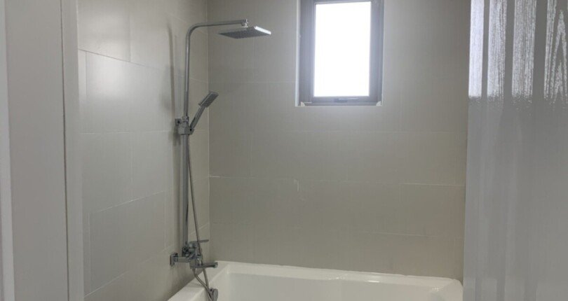 toilet co bon tam nam 1 810x430 - Bán gấp căn hộ 3pn chung cư Saigon South Phú Mỹ Hưng Nhà Bè T9/2024