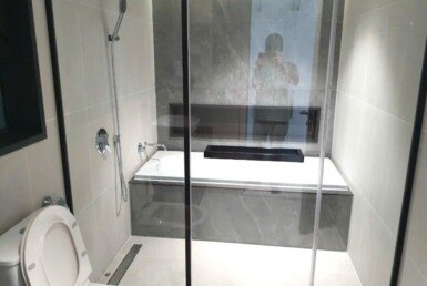 toilet-trong-can-ho-ban