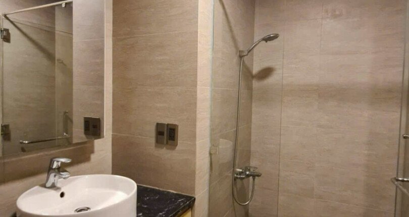 tollet can ho ban 6 810x430 - Cần bán căn hộ chung cư Green Valley, 89m2, tầng trung, giá 6 tỷ + 01 ô đậu xe ô tô.