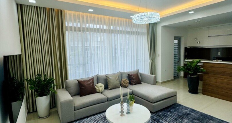 z5735980561105 e4e49687b47c817f56c46eb3c1667e93 810x430 - Bán căn Duplex Star Hill Phú Mỹ Hưng, 151m2 2 view, 3 phòng ngủ tặng ô xe