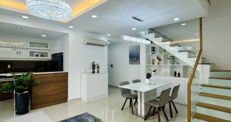 z5735980561110 2638cfaeaff12f9d65ff0e390af8530a 810x430 - Bán căn Duplex Star Hill Phú Mỹ Hưng, 151m2 2 view, 3 phòng ngủ tặng ô xe