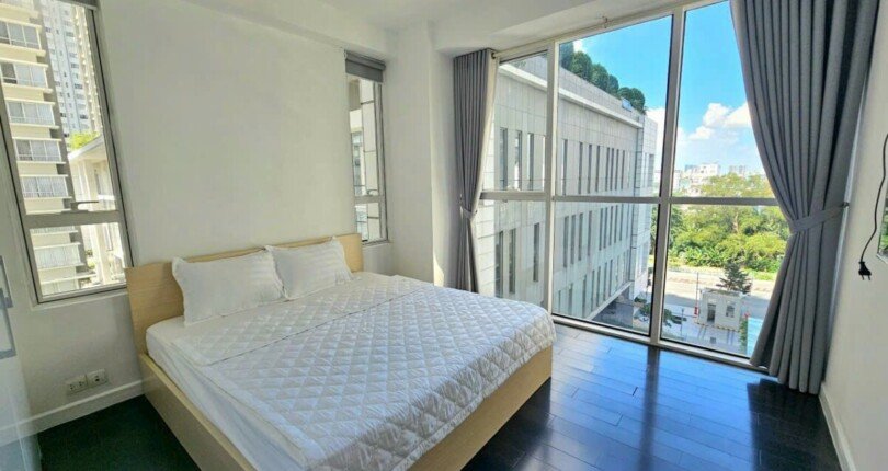 z5784435803996 c976f0eaced1ee83324453e8b996c88a 810x430 - Bán căn hộ Sunrise City View, 163m2, 5 phòng ngủ, sẵn hđ thuê