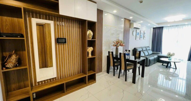 z5806179163740 17ed13563f6803754866c7ad02eb40bc 810x430 - Bán căn hộ Scenic Valley, 77m2, 2 phòng ngủ, nhà đẹp full nội thất