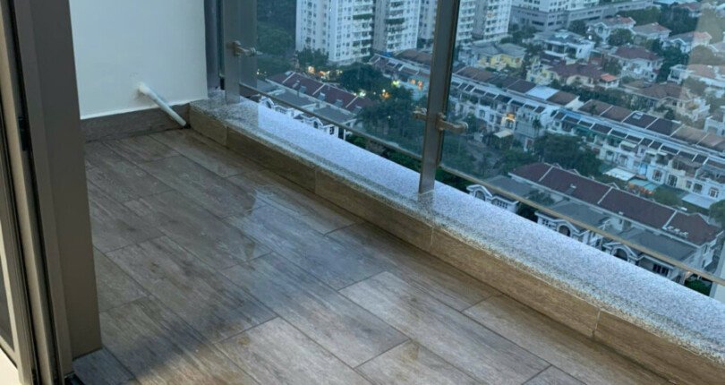 z5838868916375 0c5d68ab0a86f2528e4356ee20db64ef 810x430 - Cho thuê căn hộ Midtown 2 phòng ngủ có đầy đủ nội thất đẹp như hình