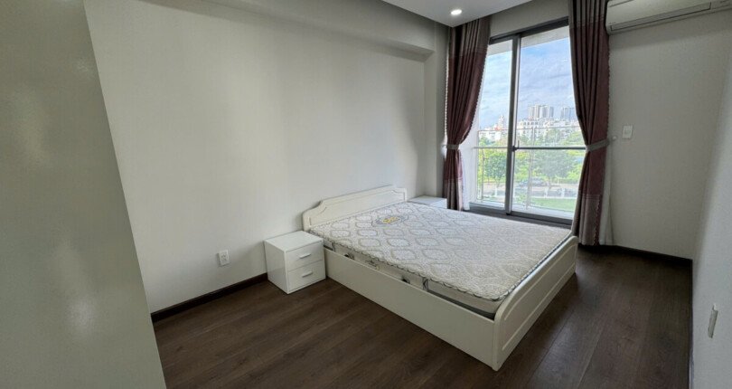 z5842809604418 84669607a85cd4e079eaf450dc1f165e 810x430 - Chủ nhà gửi em tìm khách thuê căn hộ Green Valley, Phú Mỹ Hưng. 3 phòng ngủ full nội thất