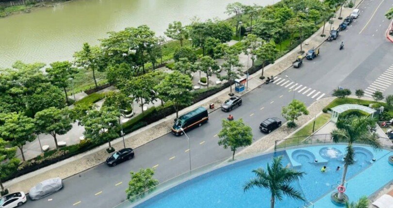 IMG 9235 810x430 - Chủ cần bán gấp căn hộ midtown q7 , B10.03