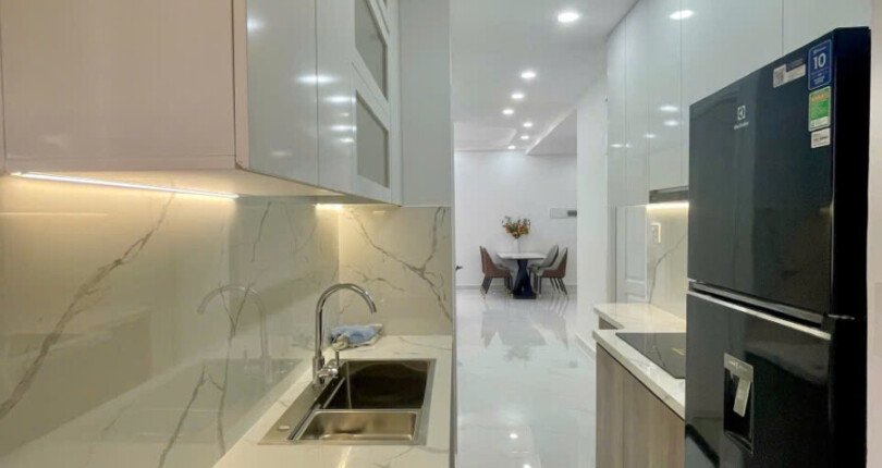 ban can ho sky garden 3 5 8 810x430 - Cần bán căn hộ nội thất cao cấp tại Sky Garden 3. DT 70m2-3 Phòng ngủ- Cửa bắc view chính nam- Giá 4.950 Tỷ