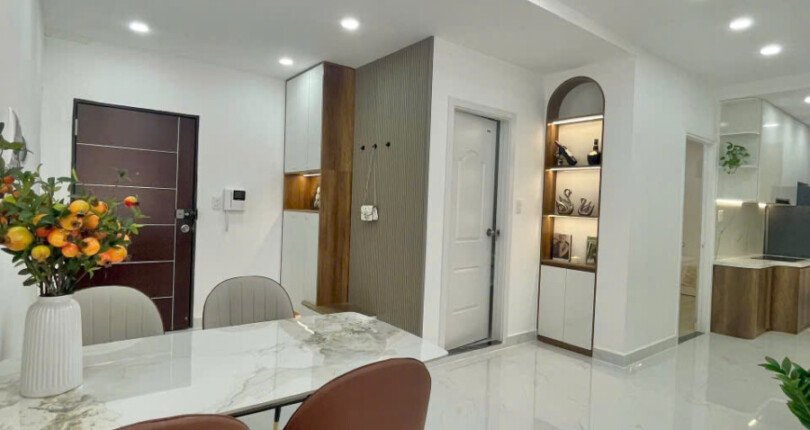 ban can ho sky garden 3 8 8 810x430 - Cần bán căn hộ nội thất cao cấp tại Sky Garden 3. DT 70m2-3 Phòng ngủ- Cửa bắc view chính nam- Giá 4.950 Tỷ
