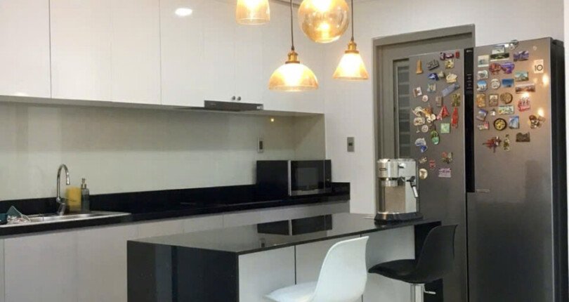 bep can ho ban 12 810x430 - Bán căn hộ chung cư Hưng Phúc Happy Residences, 100m2, 02pn, giá 6.150 tỷ, nhà có hợp đồng thuê.