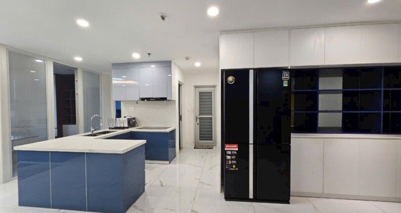 bep can ho cho thue 1 810x430 - Cho thuê căn hộ chung cư Scenic Valley 2, 77m2, giá 20tr/tháng, đầy đủ nội thất, xem nhà dễ.