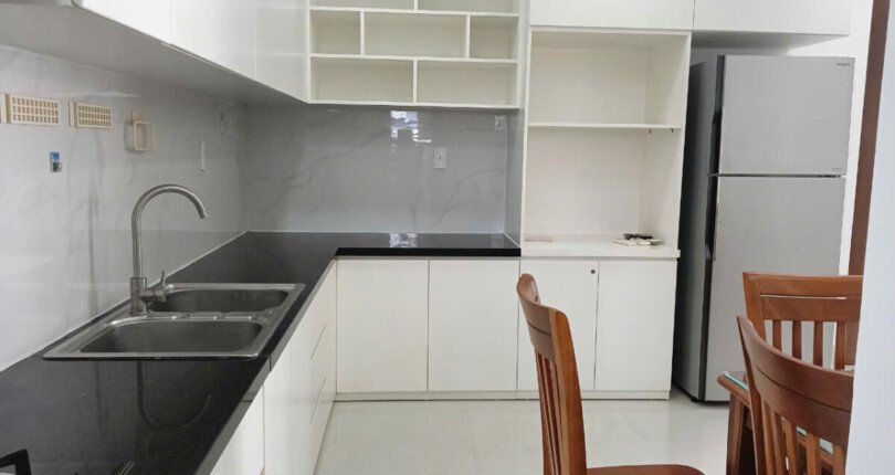 bep can ho cho thue 9 810x430 - Cho thuê căn hộ 03pn, chung cư Star Hill , giá 20tr/tháng, đầy đủ nội thất, xem nhà dễ.