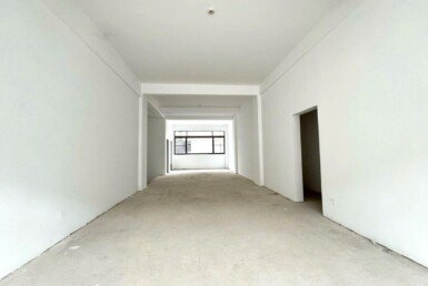 can-canh-hien-trang-shop