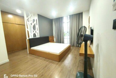 can-ho-ban-co-3-phong-ngu-rong-rai