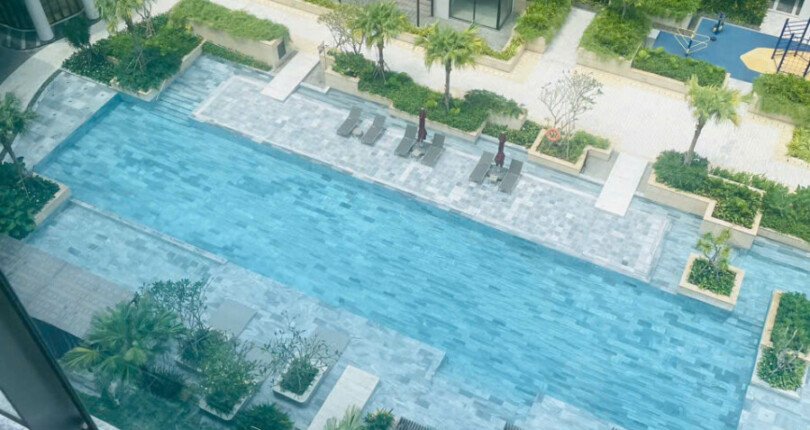 can ho ban truc dien ho boi noi khu 1 810x430 - Bán gấp căn hộ Cardinal Court 2 phòng ngủ block B view trực diện hồ bơi, giá 8 tỷ