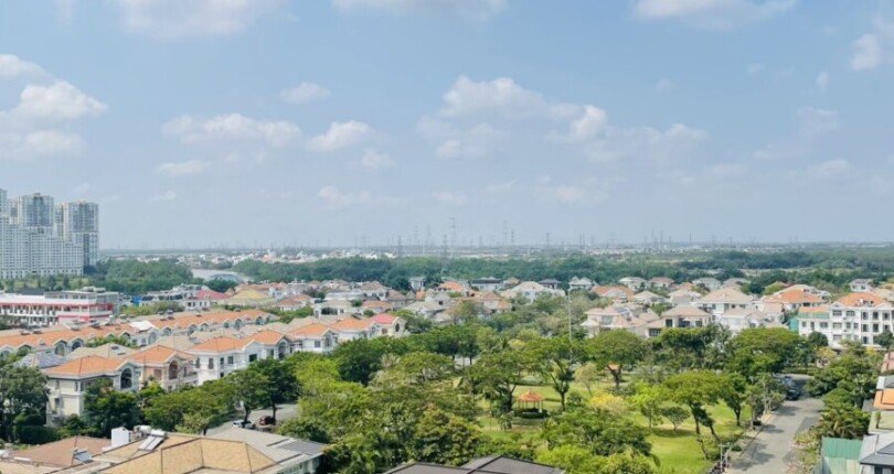 can ho ban truc dien song va khu biet thu my phu rat dep 810x430 - Giá mua bán căn hộ 3pn view Biệt thự Chung cư Hưng Phúc Happy Residence Quận 7 T10/2024