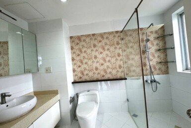 can-ho-co-2-toilet-day-du-thiet-bi-nhu-hinh