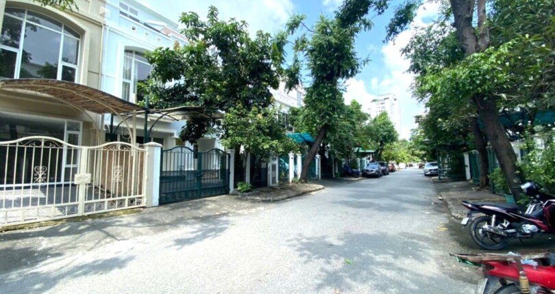 duong noi khu hung thai 1 810x430 - Giá mua bán tòa nhà Biệt thự nguyên căn số 01 khu Hưng Thái 1 Quận 7 T10/2024