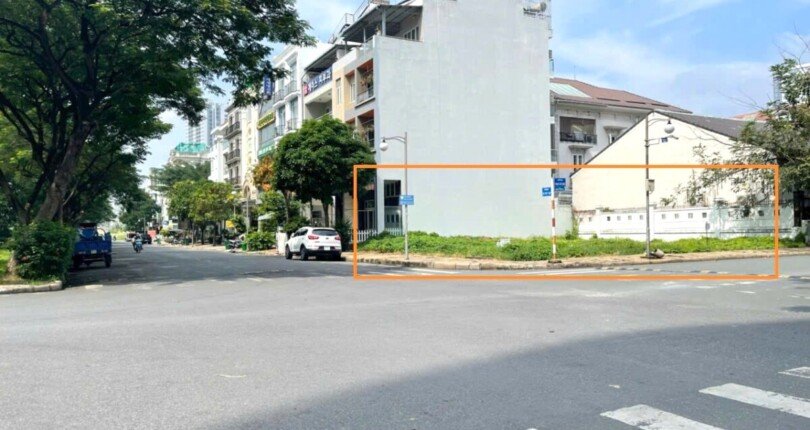 hinh anh mua ban dat nen goc duong ha huy tap pham van nghi quan 7 t10 2024 810x430 - Giá mua bán cặp đất nền góc Hà Huy Tập và Phạm Văn Nghị Quận 7 T10/2024