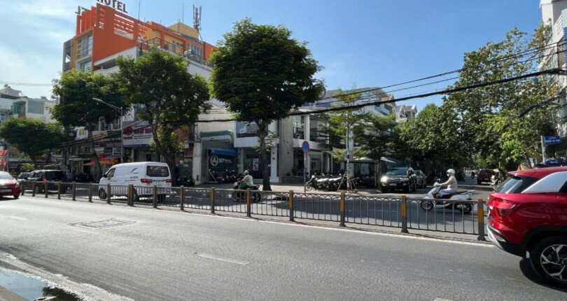 hinh anh mua ban dat nen xay dung cao oc van phong duong nguyen thi thap quan 7 t10 2024 810x430 - Giá mua bán đất nền xây dựng tòa nhà văn phòng góc đường Nguyễn Thị Thập Quận 7 T10/2024