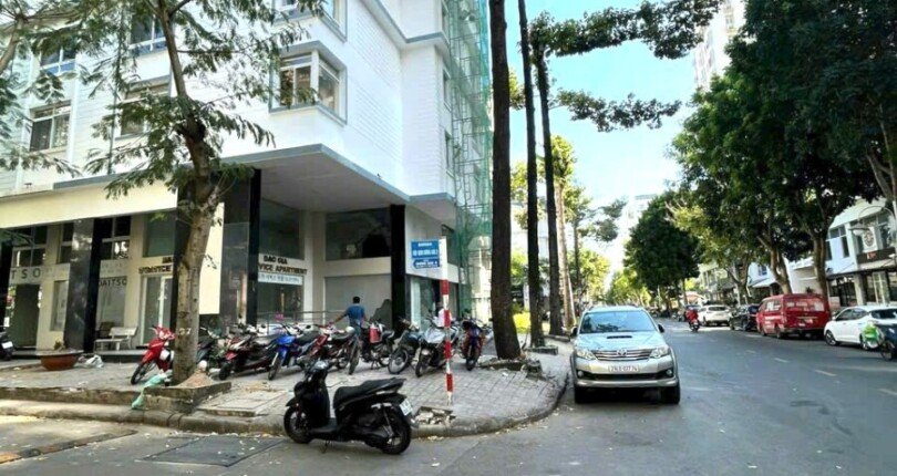 hinh anh mua ban toa nha van phong goc duong pham van nghi khu hung gia 2 phuong tan phong quan 7 t10 2024 810x430 - Giá mua bán tòa nhà văn phòng góc đường Phạm Văn Nghị Khu Hưng Gia 2 Quận 7 T10/2024