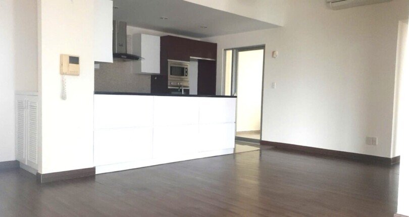 khong gian bep 1 810x430 - Giá mua bán căn hộ 3pn Chung cư Garden Plaza 1 Phú Mỹ Hưng Quận 7 T10/2024