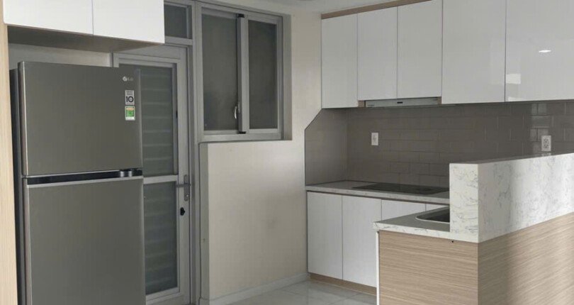 khong gian bep rong rai 9 810x430 - Chủ gửi bán gấp căn hộ 3 phòng ngủ Block B Chung cư Scenic Valley Quận 7 T10/2024