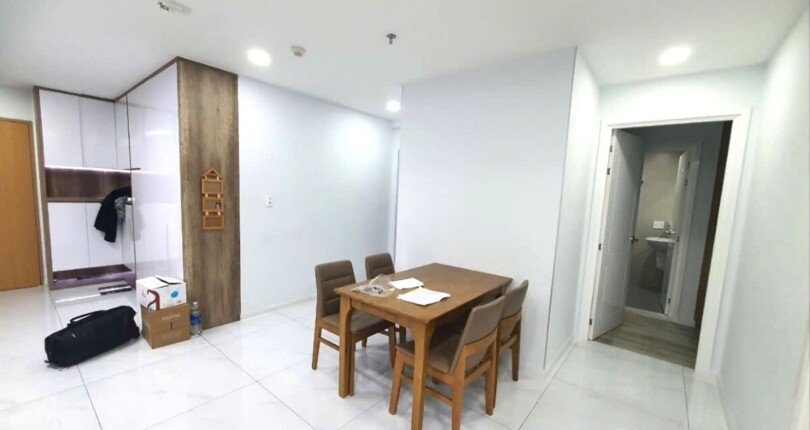 khong gian phong an 810x430 - Giá mua bán căn hộ 2 phòng ngủ Block A Chung cư Scenic Valley 2 Phú Mỹ Hưng Quận 7 T10/2024