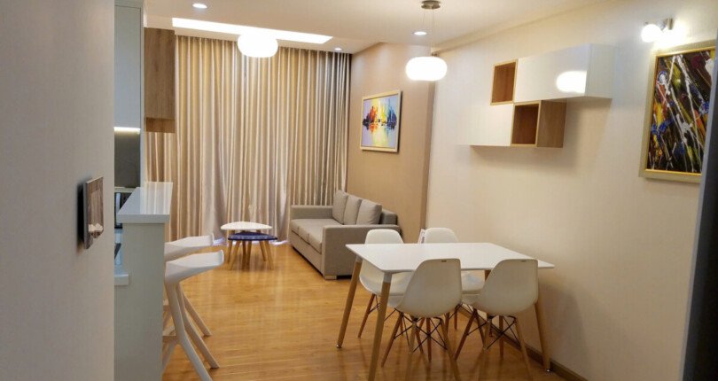 phong khach can ho ban 19 810x430 - Bán căn hộ chung cư Scenic Valley 1, 70m2, giá 5.1 tỷ đâỳ đủ nội thất, nhà có hợp đồng thuê.