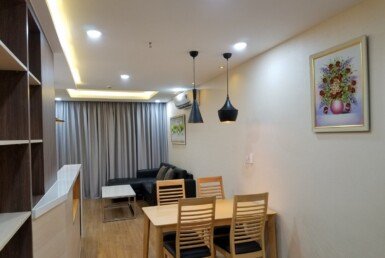 phong-khach-can-ho-ban