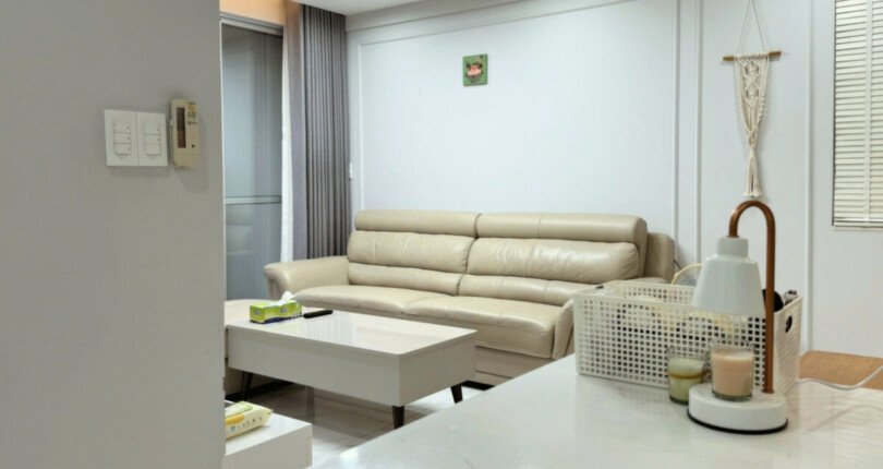phong khach day du thiet bi noi that sang trong 810x430 - Giá mua bán căn hộ 3pn Block B Chung cư Scenic Valley 2 Phú Mỹ Hưng Quận 7 T10/2024