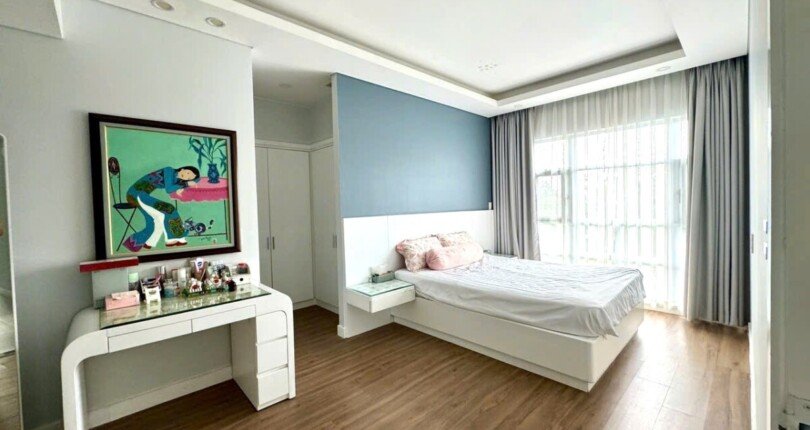 phong ngu master 1 810x430 - Giá mua bán căn hộ 2pn Block C view đường Nguyễn Văn Linh Chung cư Happy Valley Q7 T10/2024