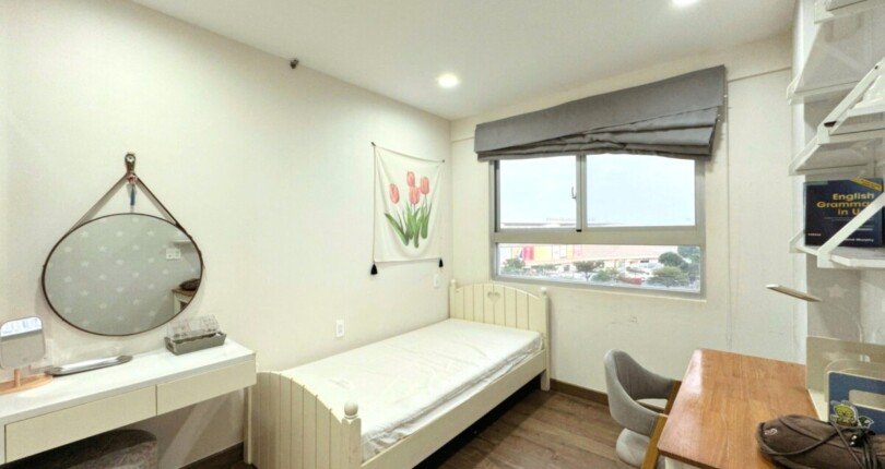 phong ngu nho trong can ho ban 810x430 - Giá mua bán căn hộ 3pn Block B Chung cư Scenic Valley 2 Phú Mỹ Hưng Quận 7 T10/2024