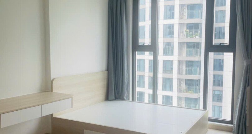 phong ngu trong can ho 2 810x430 - Bán gấp căn hộ Cardinal Court 2 phòng ngủ block B view trực diện hồ bơi, giá 8 tỷ