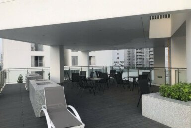 tang-san-vuon-can-ho-ban