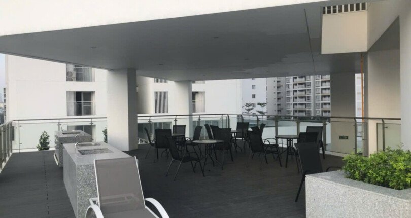 tang san vuon can ho ban 810x430 - Một căn duy nhất , 84m2, chung cư Scenic Valley 2, giá 5.4 tỷ, nhà có hợp đồng thuê ổn định.