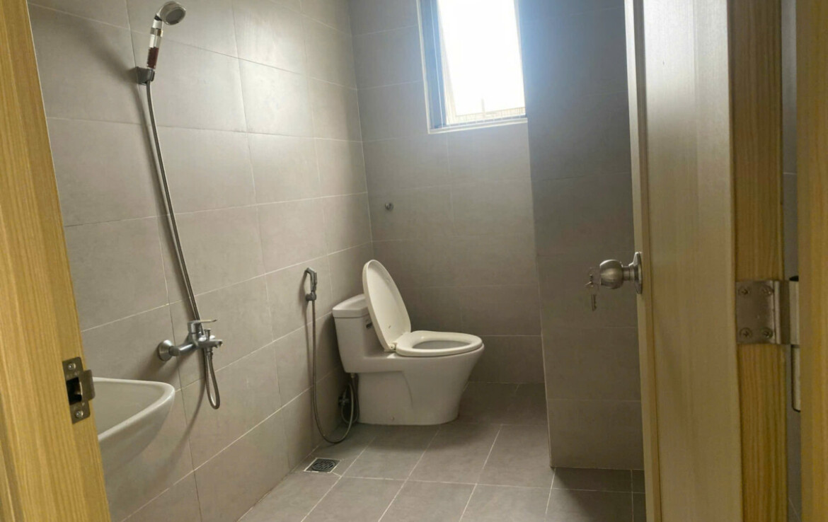 toilet trong can ho ban 1170x738 - Giá mua bán căn hộ 3pn view Biệt thự Chung cư Hưng Phúc Happy Residence Quận 7 T10/2024