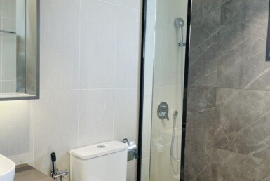 toilet-trong-can-ho-ban