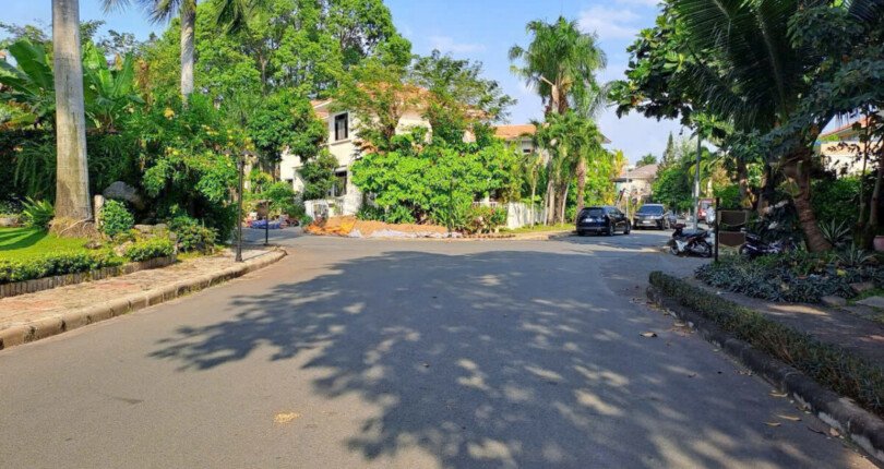 vi tri biet thu mat duong noi khu 810x430 - Giá mua bán nhà nguyên căn số 202 Khu Biệt thự Phú Gia Quận 7 T10/2024