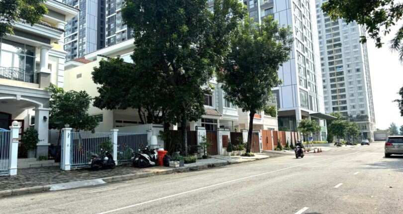 vi tri nha ban mat duong so 18 khu my van 2 phuong tan phu quan 7 810x430 - Giá mua bán nhà Biệt thự nguyên căn Khu Mỹ Văn 2 Phú Mỹ Hưng Quận 7 T10/2024