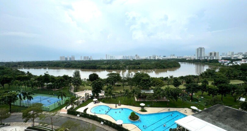 view phong khach can ho ban 1 810x430 - Giảm thêm 500tr bán gấp căn hộ Riverside Residence Phú Mỹ Hưng Quận 7