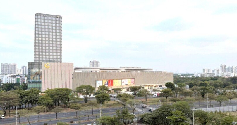 view truc dien crescent mall 810x430 - Giá mua bán căn hộ 3pn Block B Chung cư Scenic Valley 2 Phú Mỹ Hưng Quận 7 T10/2024