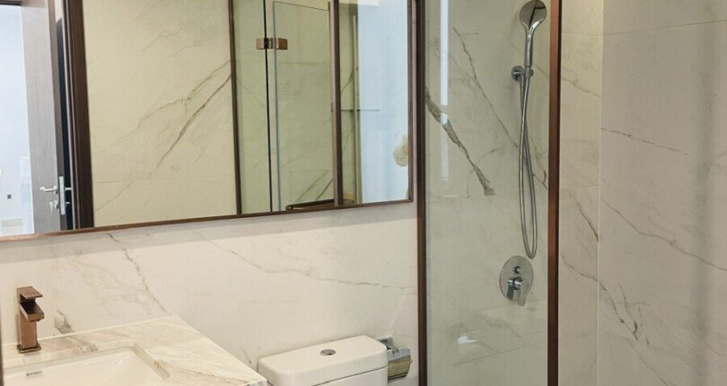 wc can ho cho thue 1 810x430 - Cho thuê căn hộ chung cư midtown The Peak ( M8), 02pn, giá 1000usd/tháng, nội thất đầy đủ, nhà mới.