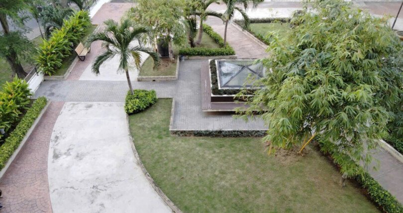 wehdfbdv576587879pignfdszcxc 4 810x430 - Cho thuê chung cư Sky Garden 2, dt 71m 2pn full nội thất